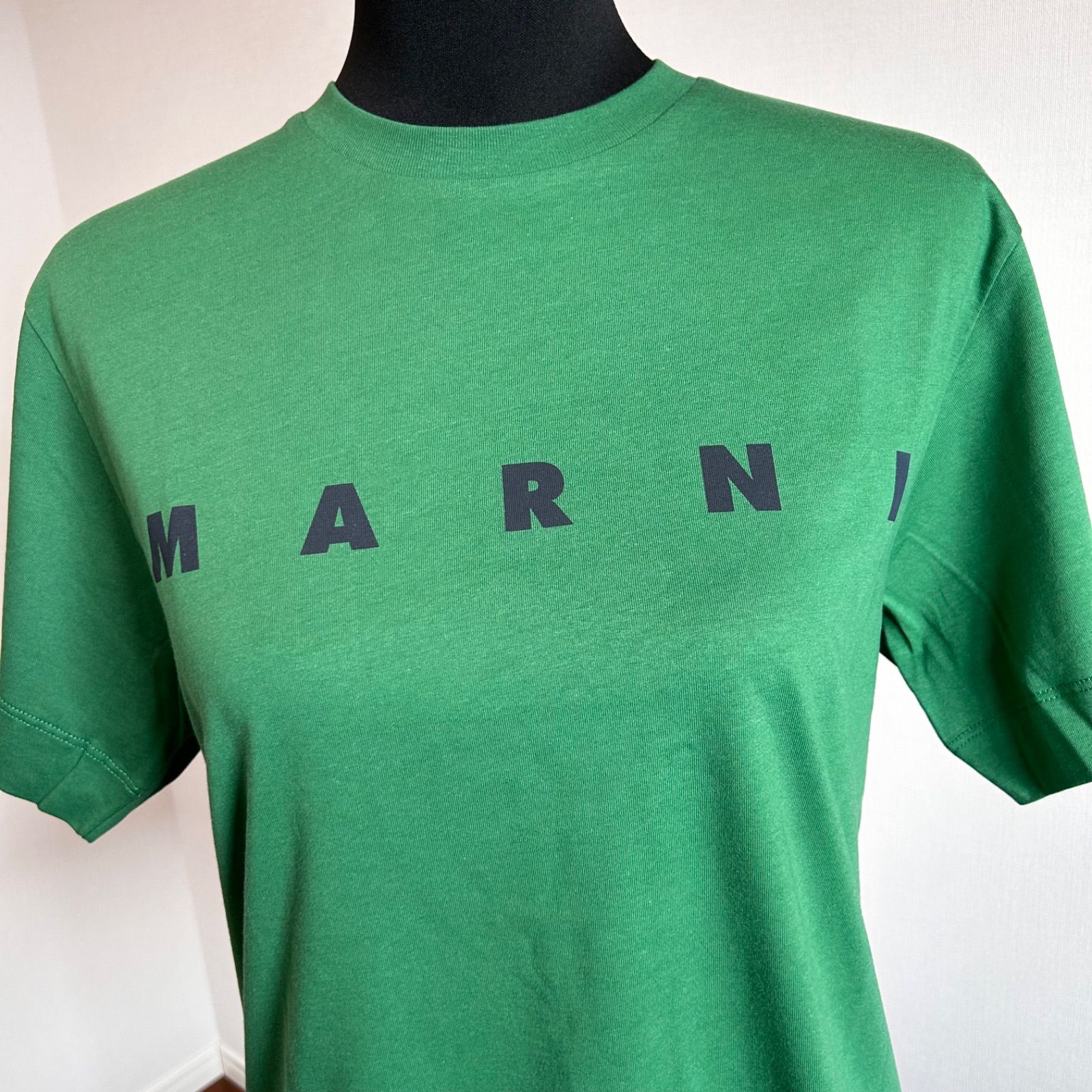 MARNI ロゴ グリーンＴシャツ 新品 未使用 タグ付 - メルカリ