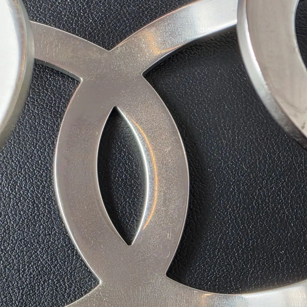 ☆B18 【CHANEL/シャネル】ダブルCロゴ ココマーク オープン バングル