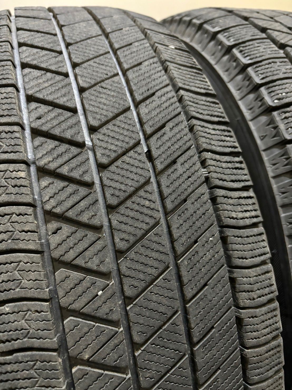195|65R15 BRIDGESTONE|VRX3