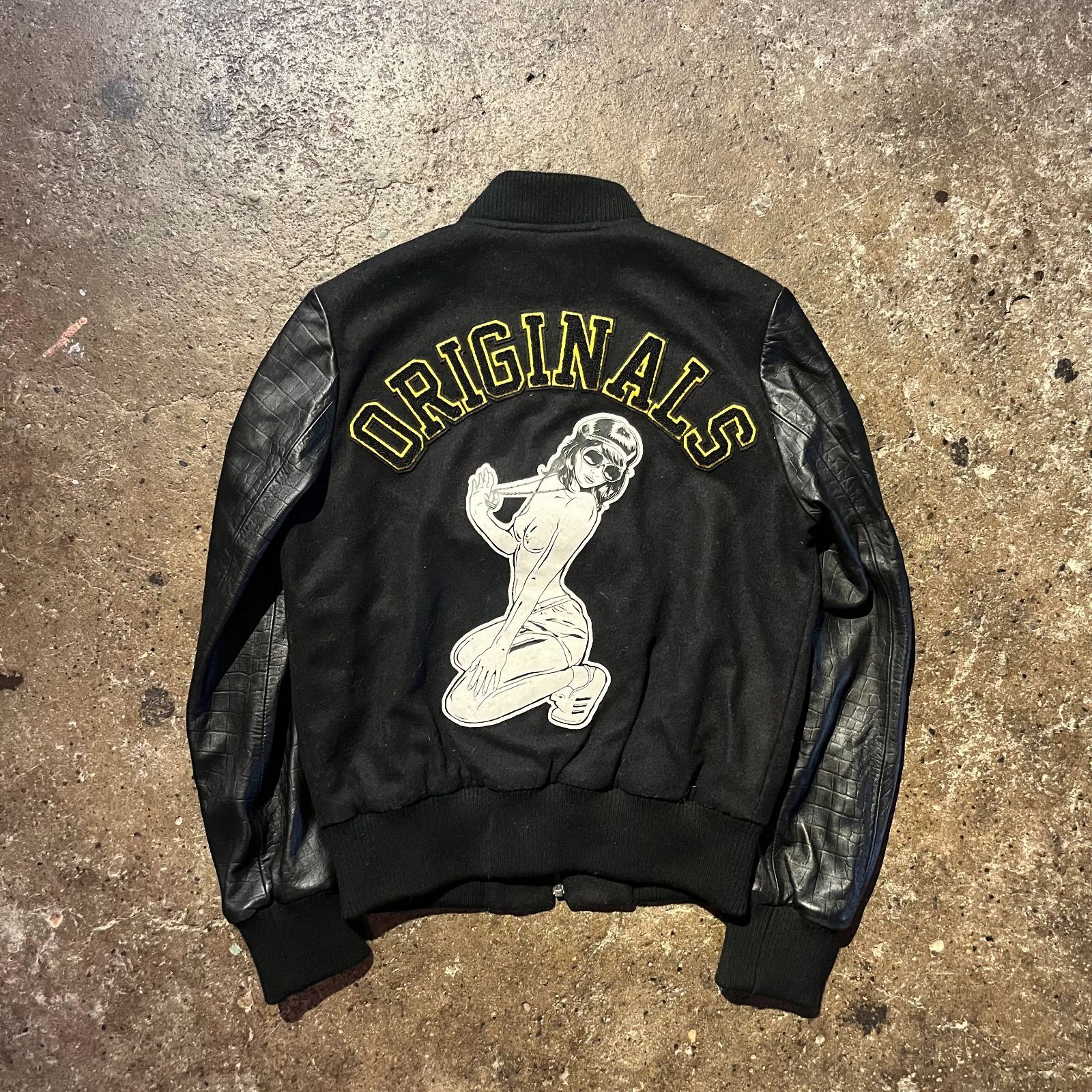 adidas x Rita Ora 限定ボンバージャケット Mサイズ　スタジャン adidas x Rita Ora 限定ボンバージャケット Mサイズ スタジャン - メルカリ