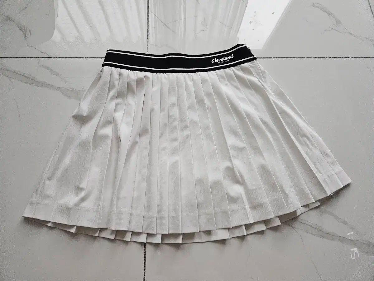 純正品 クリーブランド ゴルフ ホワイト プリーツ スカート 70