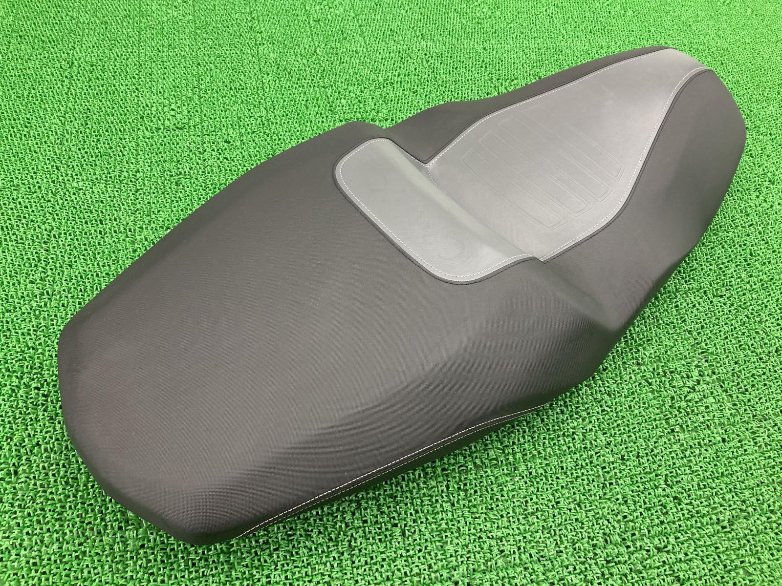 ＢＭＷ　純正 C400X シート　5253　8405360 BMW 純正 C400X シート 5253 8405360 Genuine OEM BMW C400X