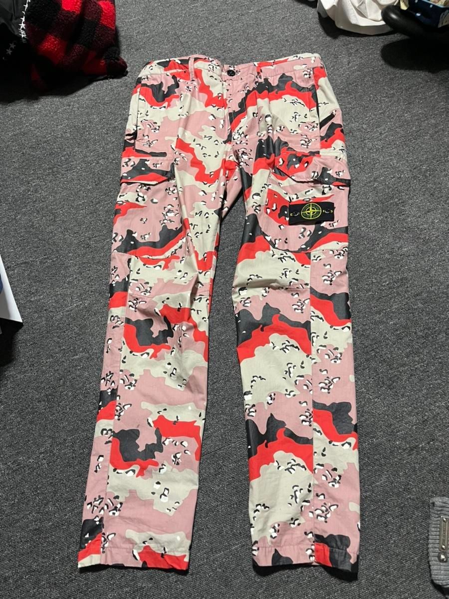 【雷市場（ポンジャン）商品韓国直送】（ 34 ） STONE ISLAND(ストーンアイランド) パンツ
