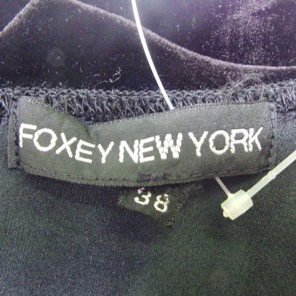 美品 FOXEY NEW YORK フォクシー 15325 ベロアノースリーブトップス ブラック系 38 AY473A4