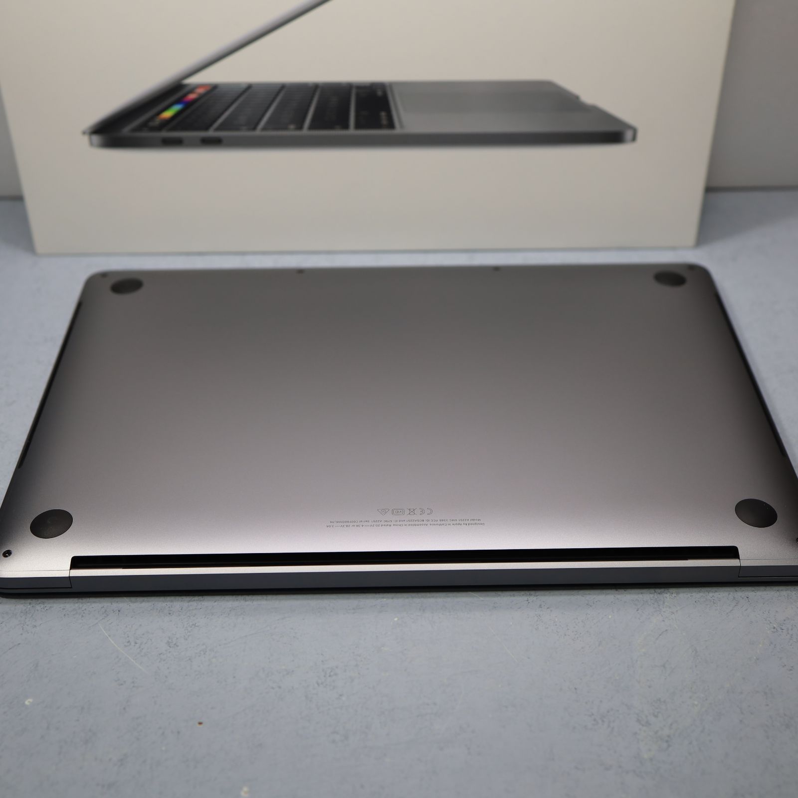 美品】MacBook Pro 13インチ 2020 i5/16GB/512GB - メルカリShops