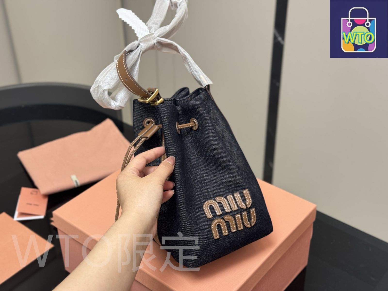 今日特価】Miu Miu ミュウミュウ バケットバッグ キャンバス製