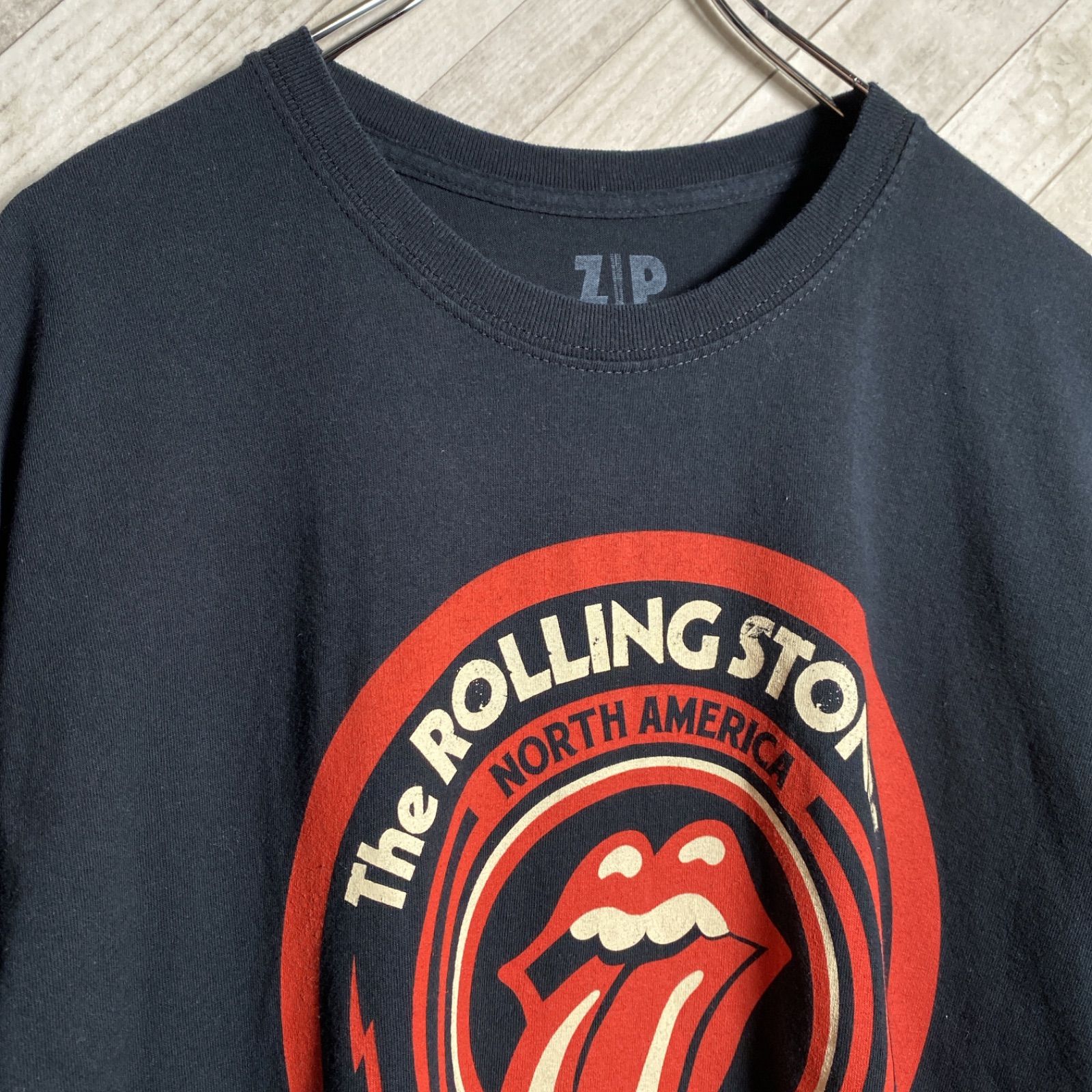 綺麗】ROLLING STONES｜ローリングストーンズ，ZIP CODE TOUR 2015｜ジップコードツアー2015 ，半袖Tシャツ，バンド Tシャツ ，ミュージック，洋楽，ROCK ，LIVE，TOUR ，ベロマーク，©︎2015 ，丸胴 - メルカリ