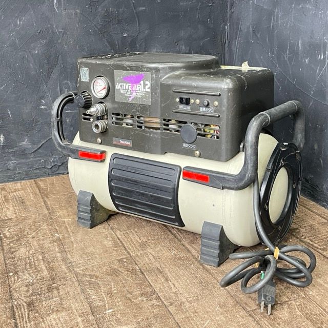 マキタ エアコンプレッサー 【中古】makita AC9011 50Hz 通電OK