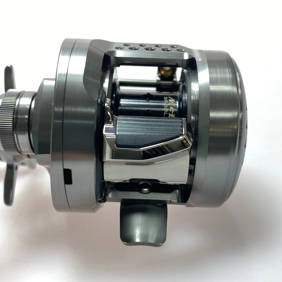 SHIMANO シマノ 23カルカッタコンクエスト BFS XGL 左ハンドル