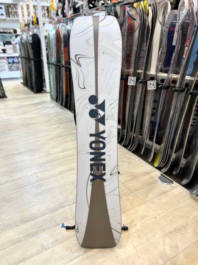 技術 メンズ スノーボード 板 150cm YONEX ACHSE ボルドー ヨネックスアクセ 25-26 グラトリ ラントリ フリースタイル キャンバー 決算大セールSALE！