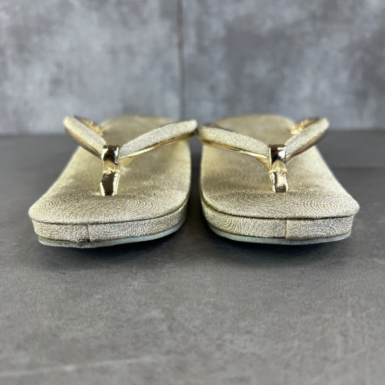 フォローで20％割クーポン配布中