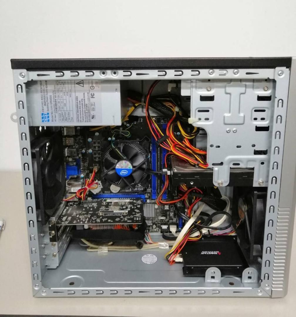 PLATINUM]黒い光る✨ゲーミングPC✨フルセット✨RTX2080Ti