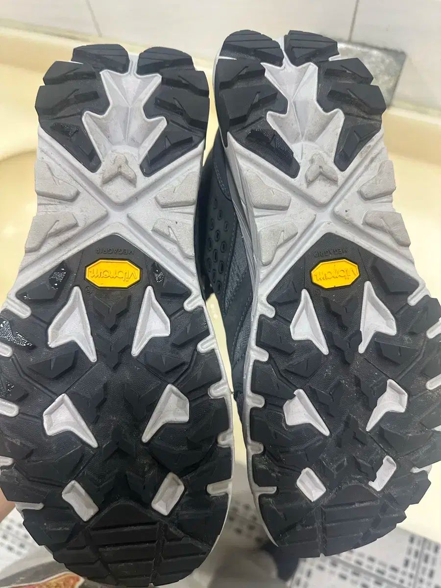 HOKA ONE ONE ホカオネオネ アナカパ ブリーズ ミッド 270 OLIVEOS_COM_TR