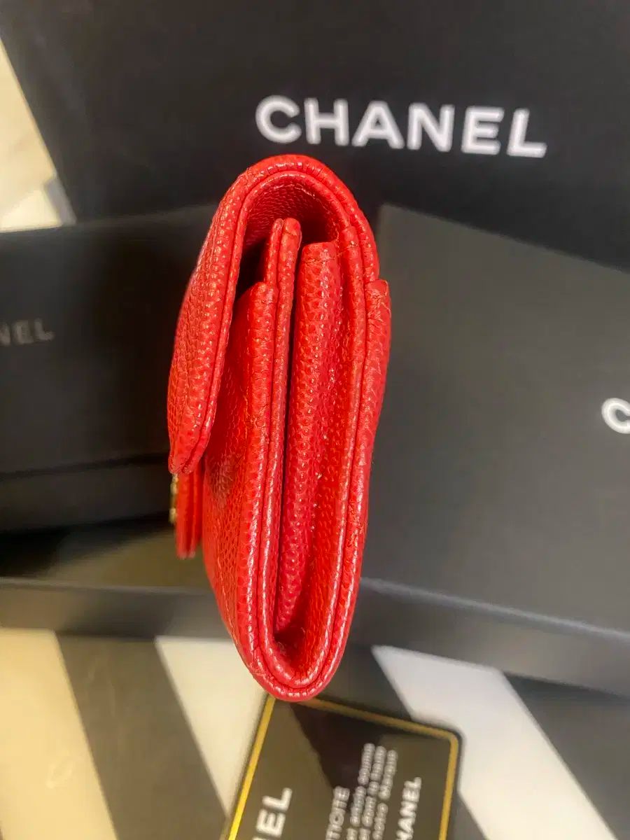 Chanel シャネル