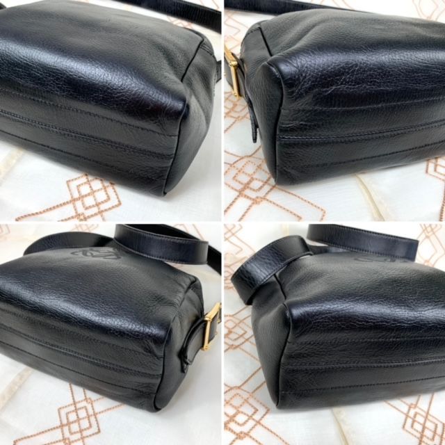 美品●ロエベ　ショルダー ウォレット　2way　ロゴ　ゴールド金具　レザー　黒色 ロエベ 2WAYショルダー レザー 黒 レディース ハンドバッグ
