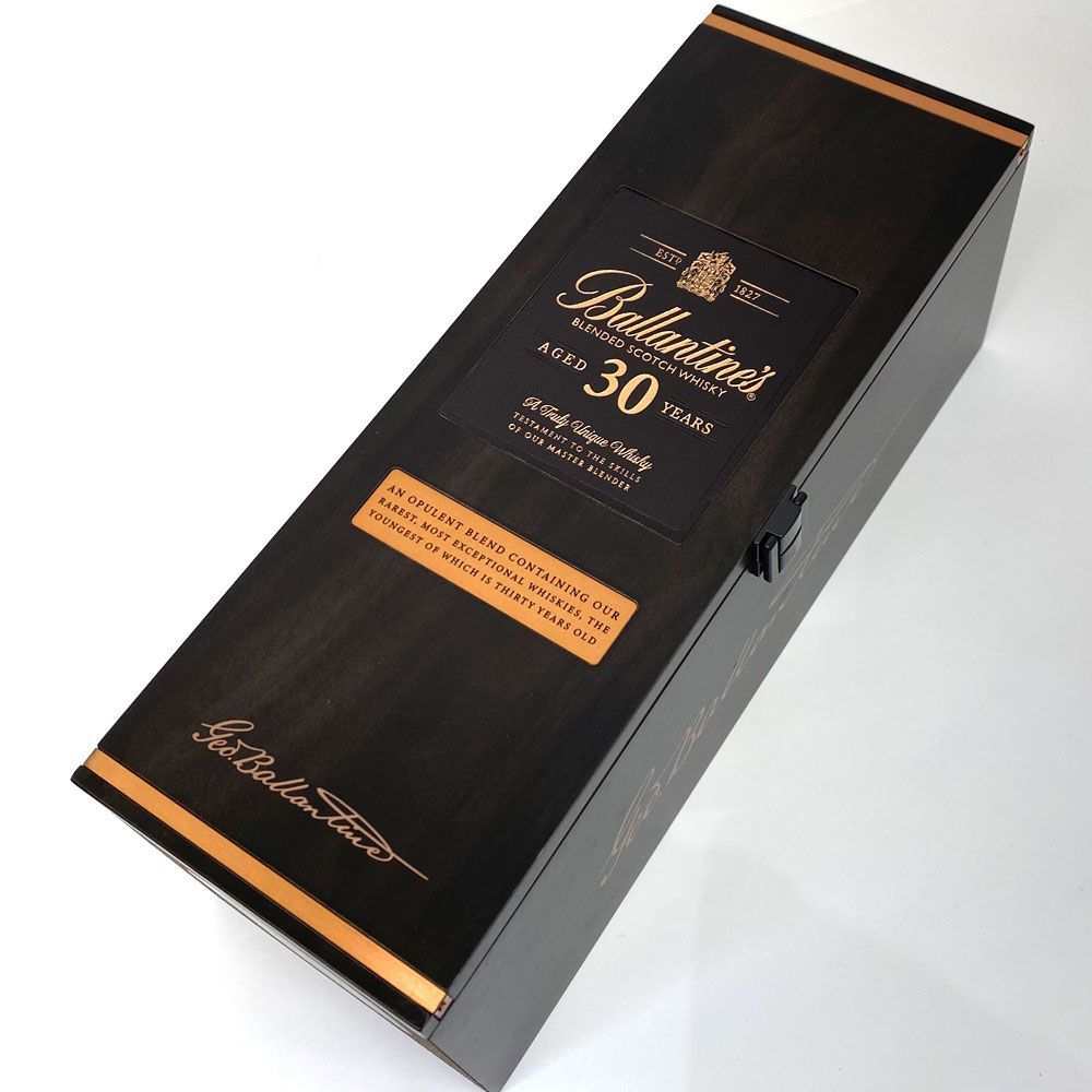 Ballartine's バランタイン 30 700ml 木箱 付き 未開栓 Ballartine's バランタイン 30年木箱と外紙箱付 未開封 700ml
