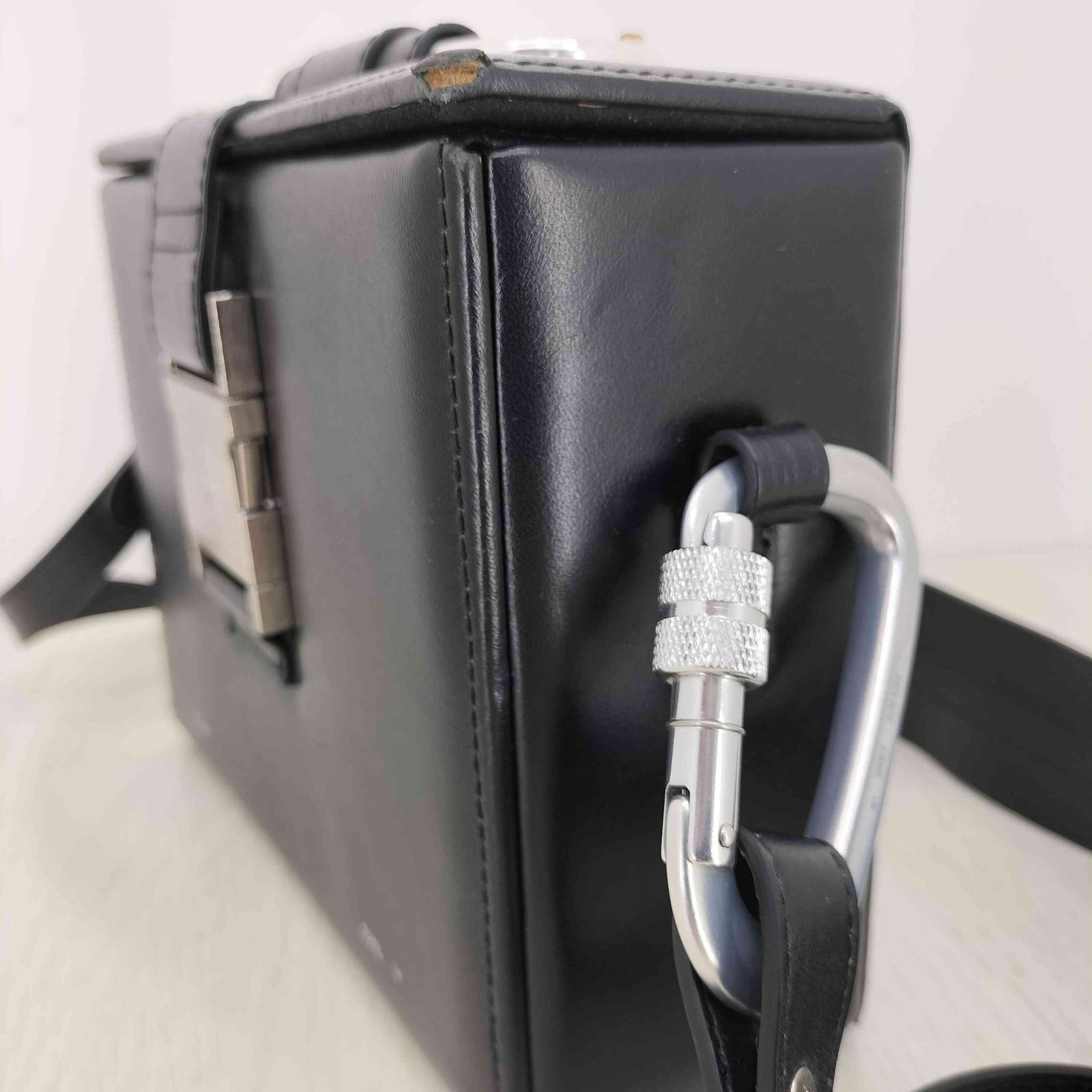 Heliot emil カラビナディティールボックスバッグ HELIOT EMIL カラビナディテール ボックスバッグ 通販 - FARFETCH