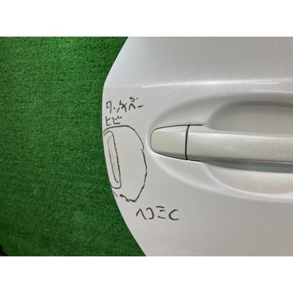 プリウスα ZVW41W 右リアドア S 5人 ニホンイタ M31Q8 67003-47100 70  