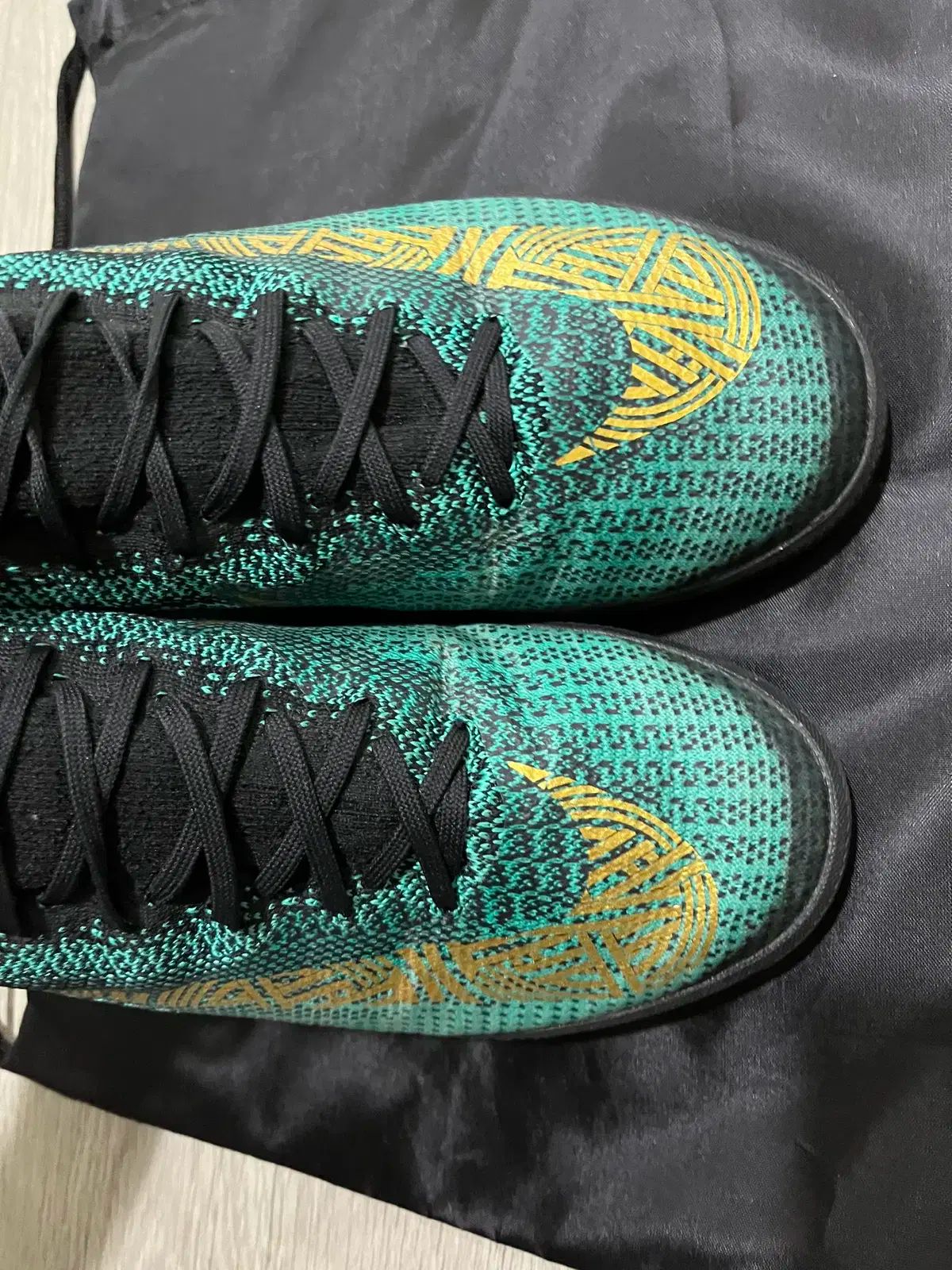 マーキュリアル