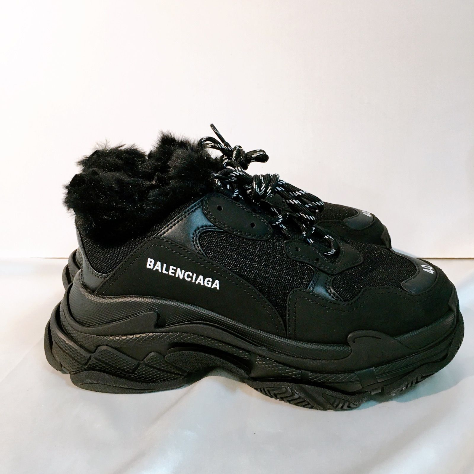 未使用品】 balenciaga Triple S faux fur lined トリプルエス トリエス スニーカー ブラック ファー - メルカリ