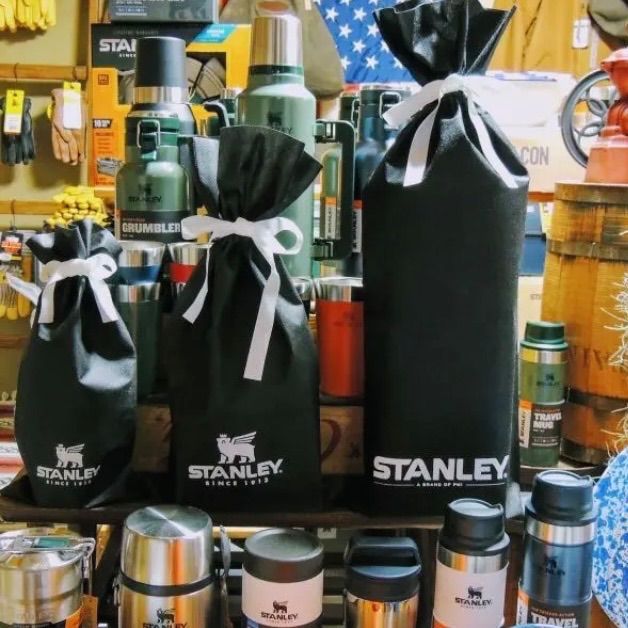 スタンレーSTANLEYビール炭酸飲料対応クラシック真空グロウラー1.9L