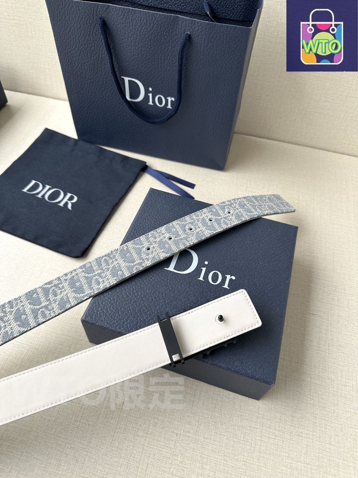 Dior ディオール 30 Montaigne ベルト パールのCDロゴが可愛い♪【Dior】《30 Montaigne》ベルト (Dior