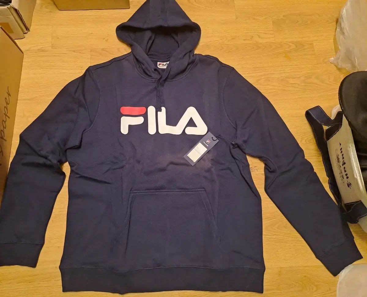 【雷市場（ポンジャン）商品韓国直送】 FILA(フィラ) 裏起毛 フード付きTシャツ 新品 (ライトフェーディング 持っています）