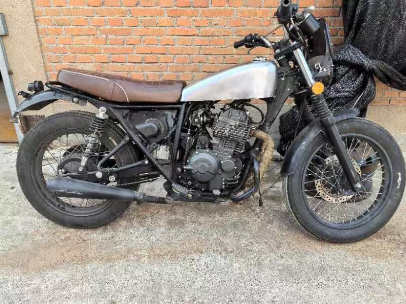 ホンダ CB400SS タンク　カスタム T-187 10L ホンダ HONDA CB400SS カスタム バナナタンク