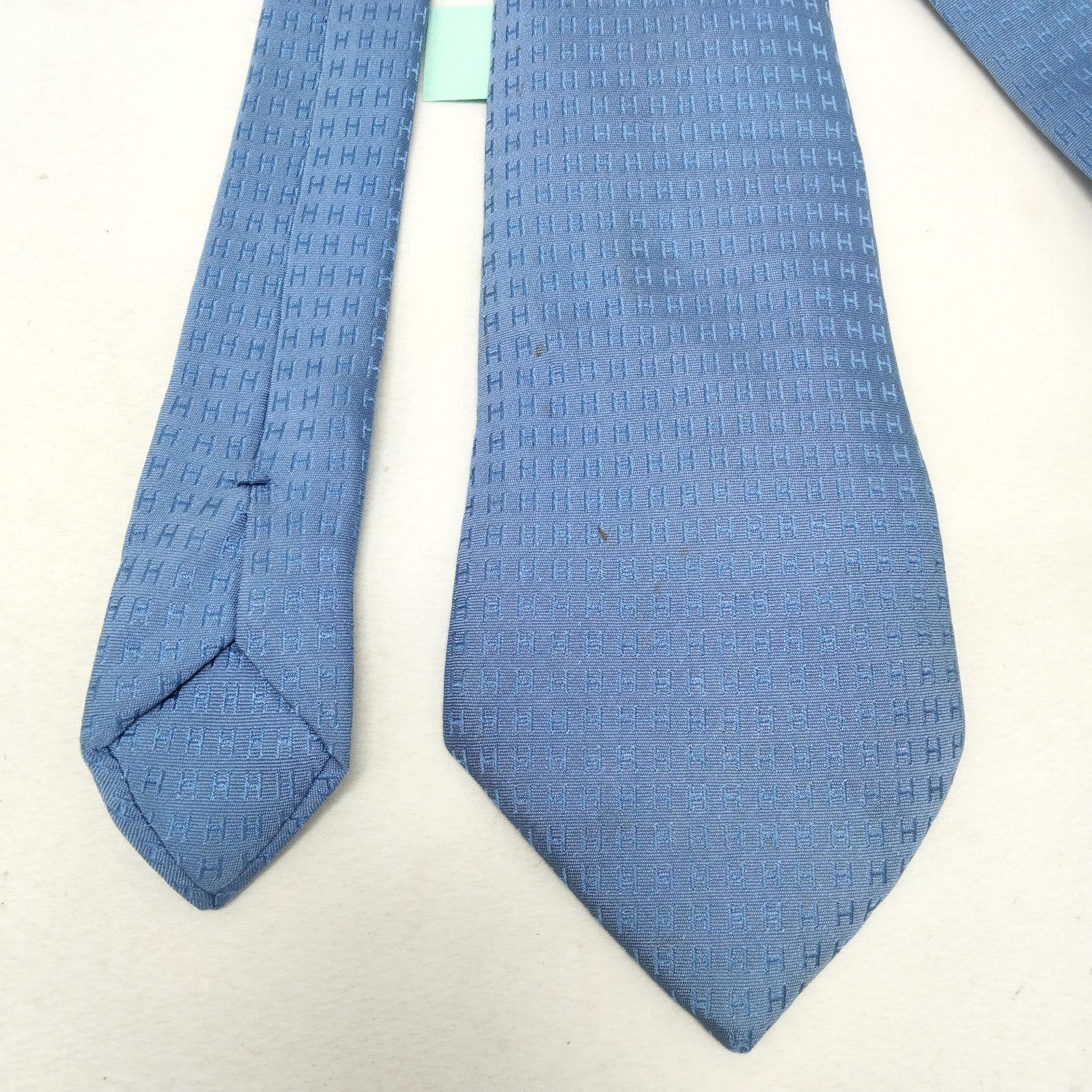 HERMES エルメスネクタイ　ブルー・水色　タグ付き HERMES（エルメス） 未使用品 タグ付き ネクタイ H柄 シルク100 ブルー