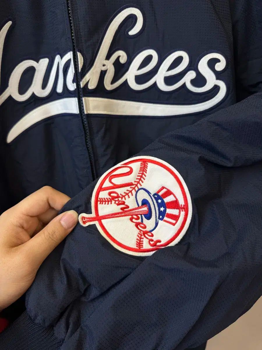 ☆MAJESTIC/マジェスティック ニューヨークヤンキース 中綿 ベンチジャケット/スタジャン/L /080 Majestic マジェスティック MLB メジャーリーグ ベース