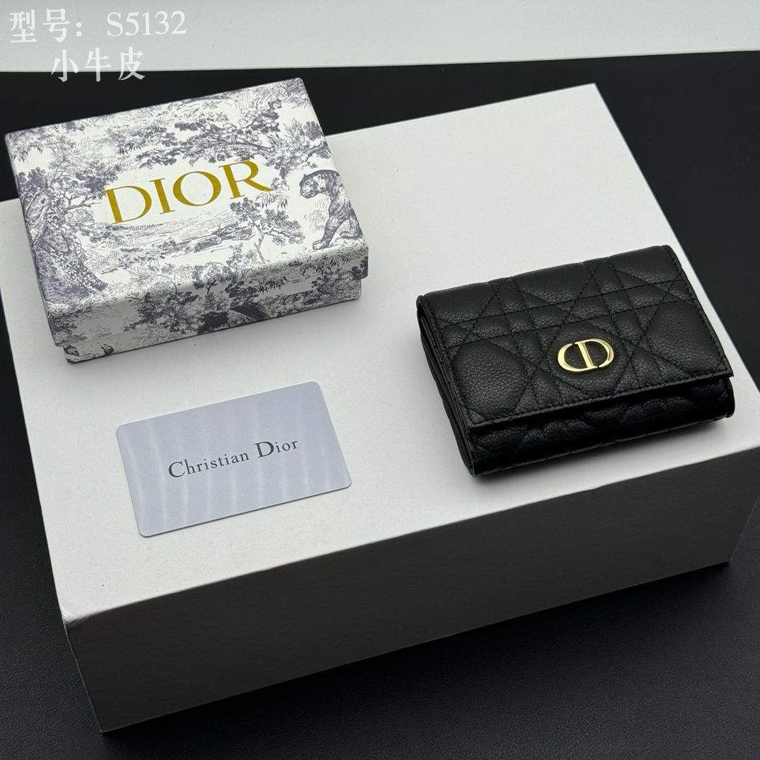 大人気美品！クリスチャンディオール/Dior 2つ折り財布☆ミニ財布☆カードケース レディース☆ 新品未使用 - メルカリ