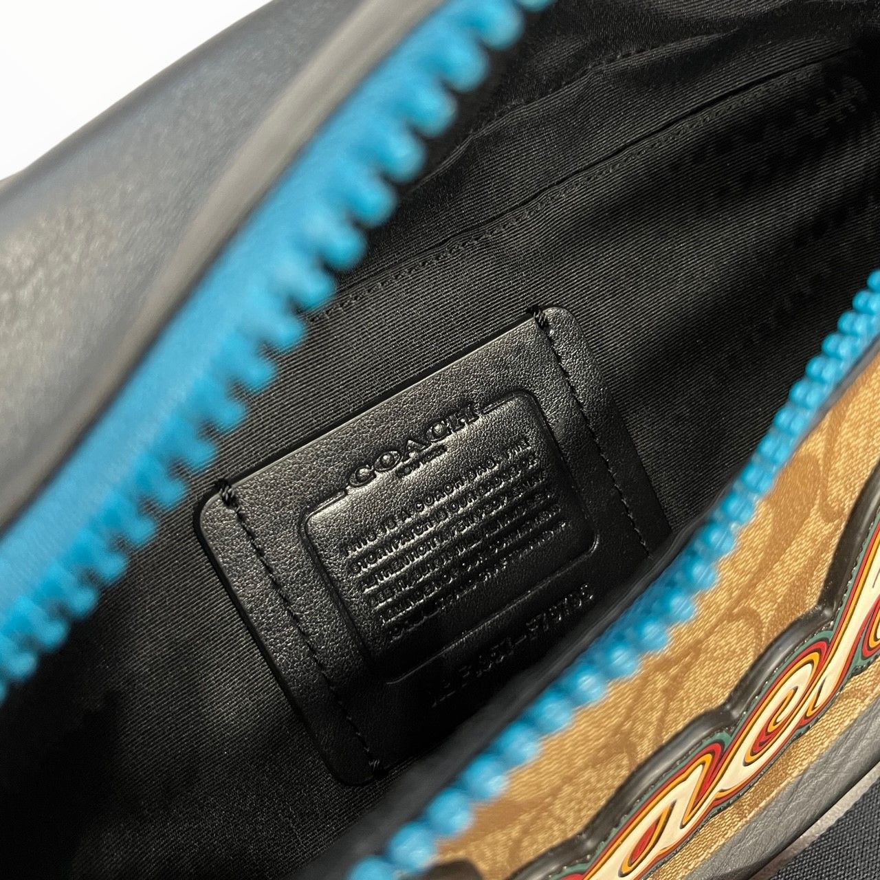 COACH ロゴ ボディーバッグ F76795 - メルカリ