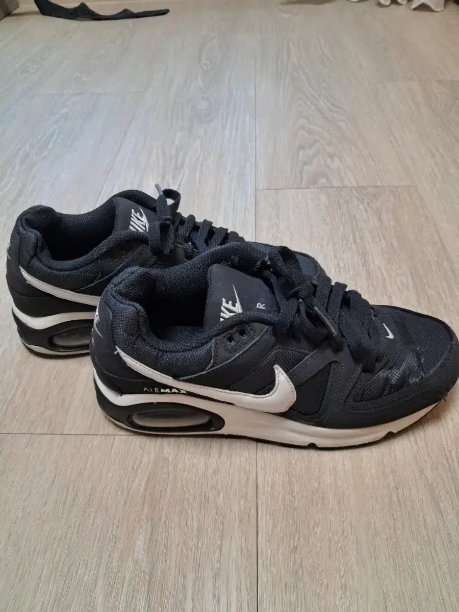 NIKE(ナイキ) エアマックス 235