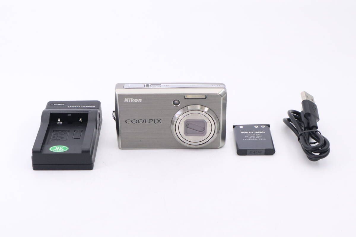 Nikon COOLPIX S600 ニコン コンパクトデジタルカメラ シルバー