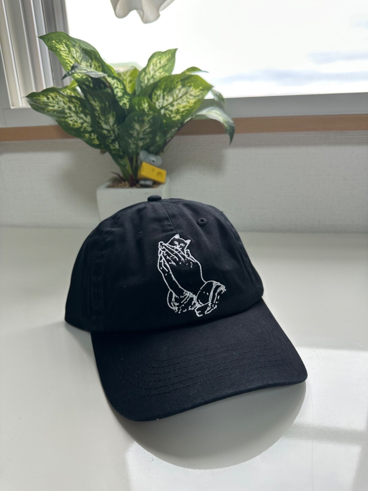 RIPNDIP Praying Hands Dad Hat 20493 - メルカリ