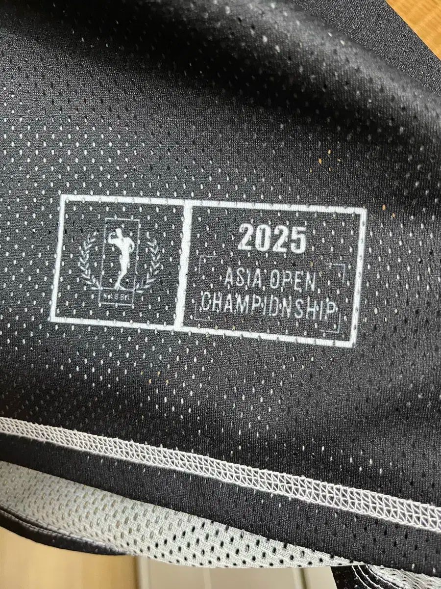 ディターミンド ナバ ラグビージャージ