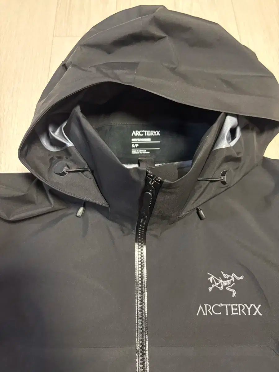 アークテリクス ベータ AR ドロップフーディー 25ss