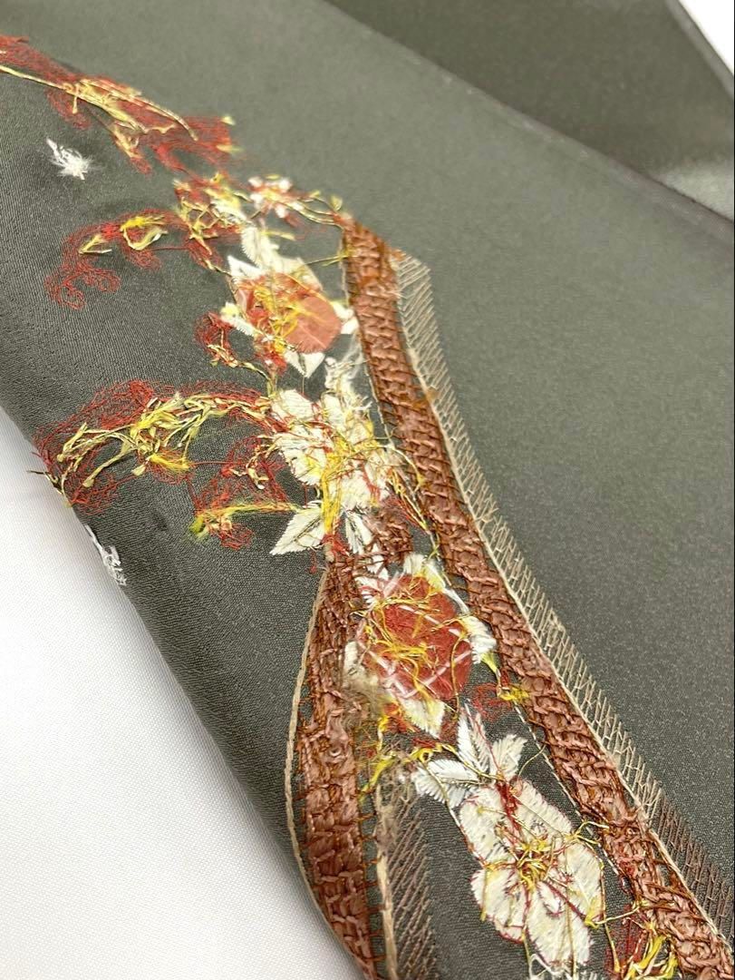 付け下げ 蘇州刺繍 金駒 銀駒 伊と幸 岩井茶色 正絹 反物 - メルカリ