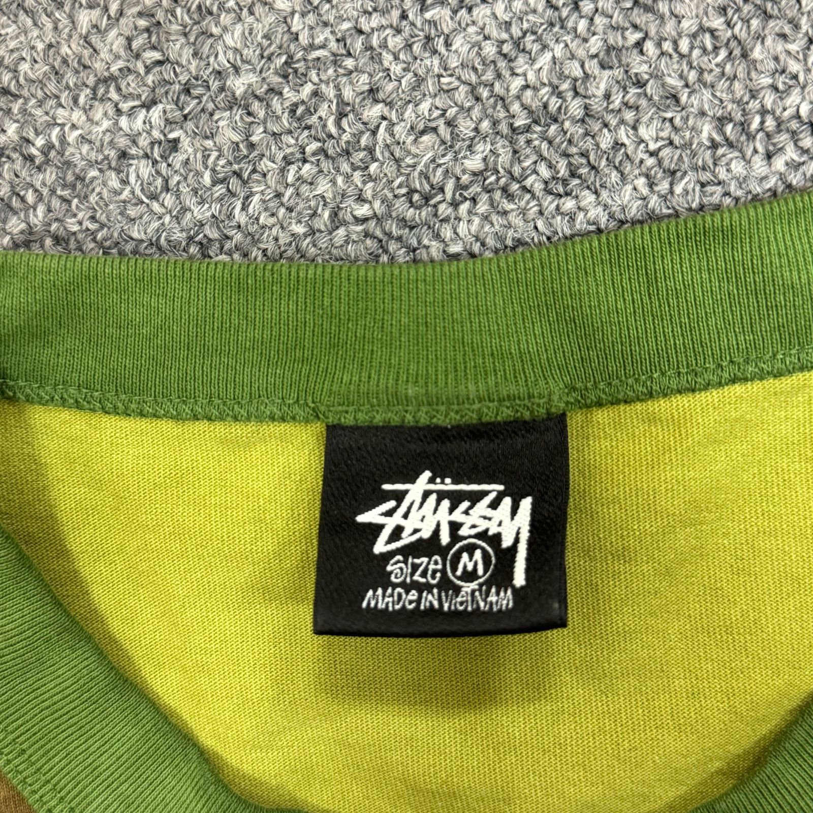 STUSSY Sport Script Tee クルーネック プリント 迷彩柄 Tシャツ STUSSY Sport Script Tee クルーネック プリント 迷彩柄 Tシャツ