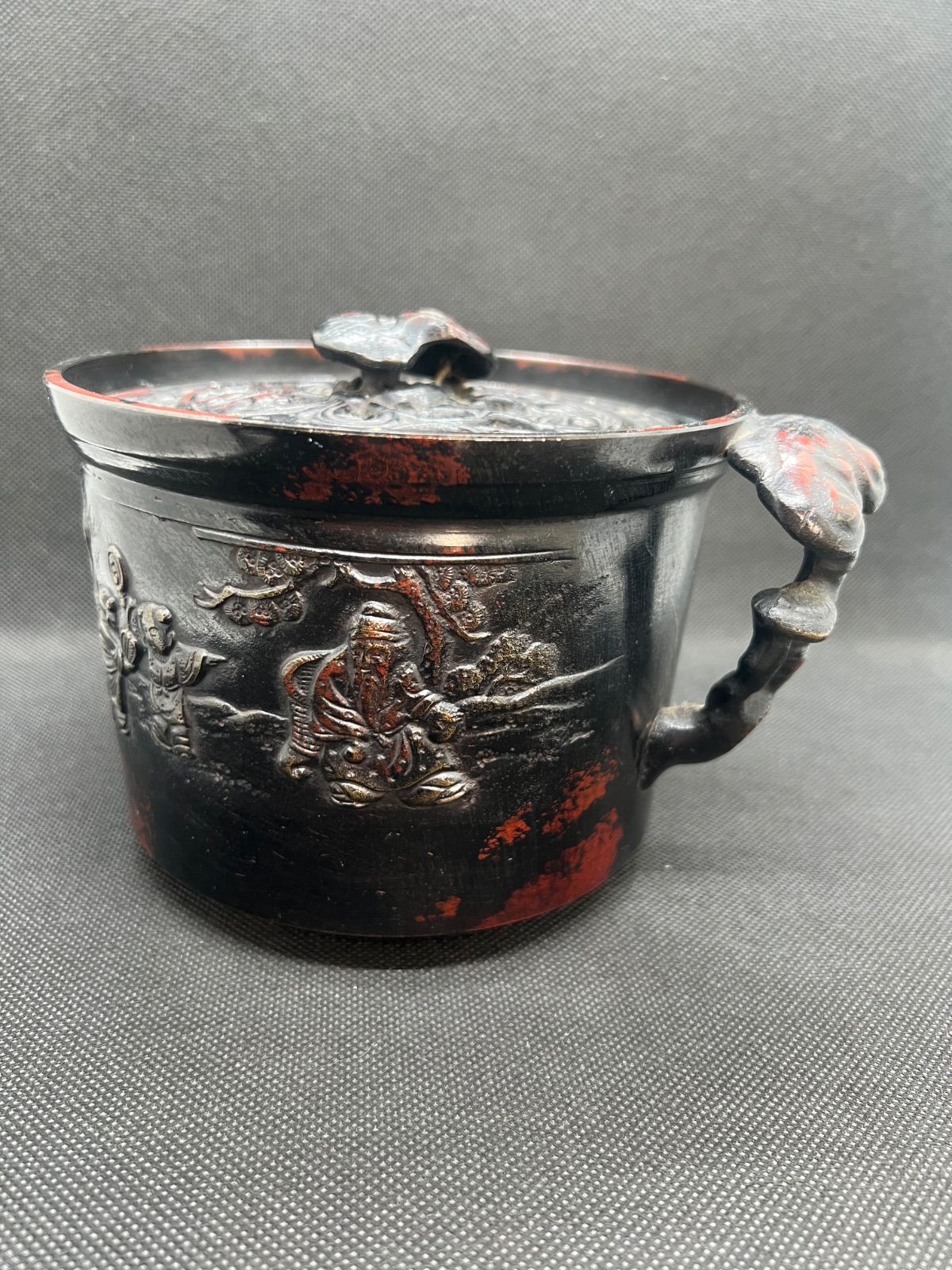 □B 『琢斎』銅製 霊芝山水風景彫 建水 在銘 茶こぼし