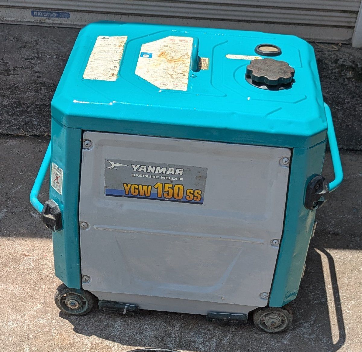 鹿児島発　ヤンマー　ガソリンエンジンインバータ発電機YGW150SS　溶接ケーブル付き 鹿児島発 ヤンマー ガソリンエンジンインバータ発電機YGW150SS 溶接