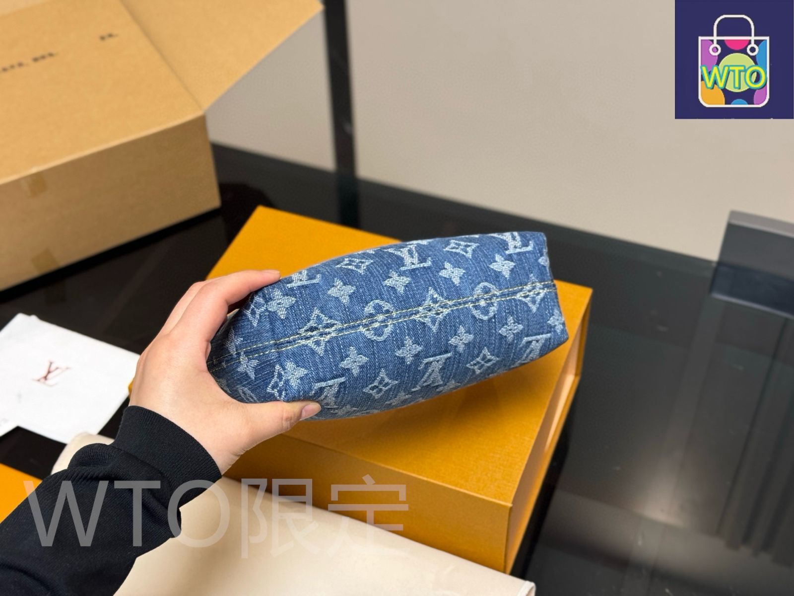 今日WTO】Louis Vuitton ルイヴィトン 新款 デニムランチ