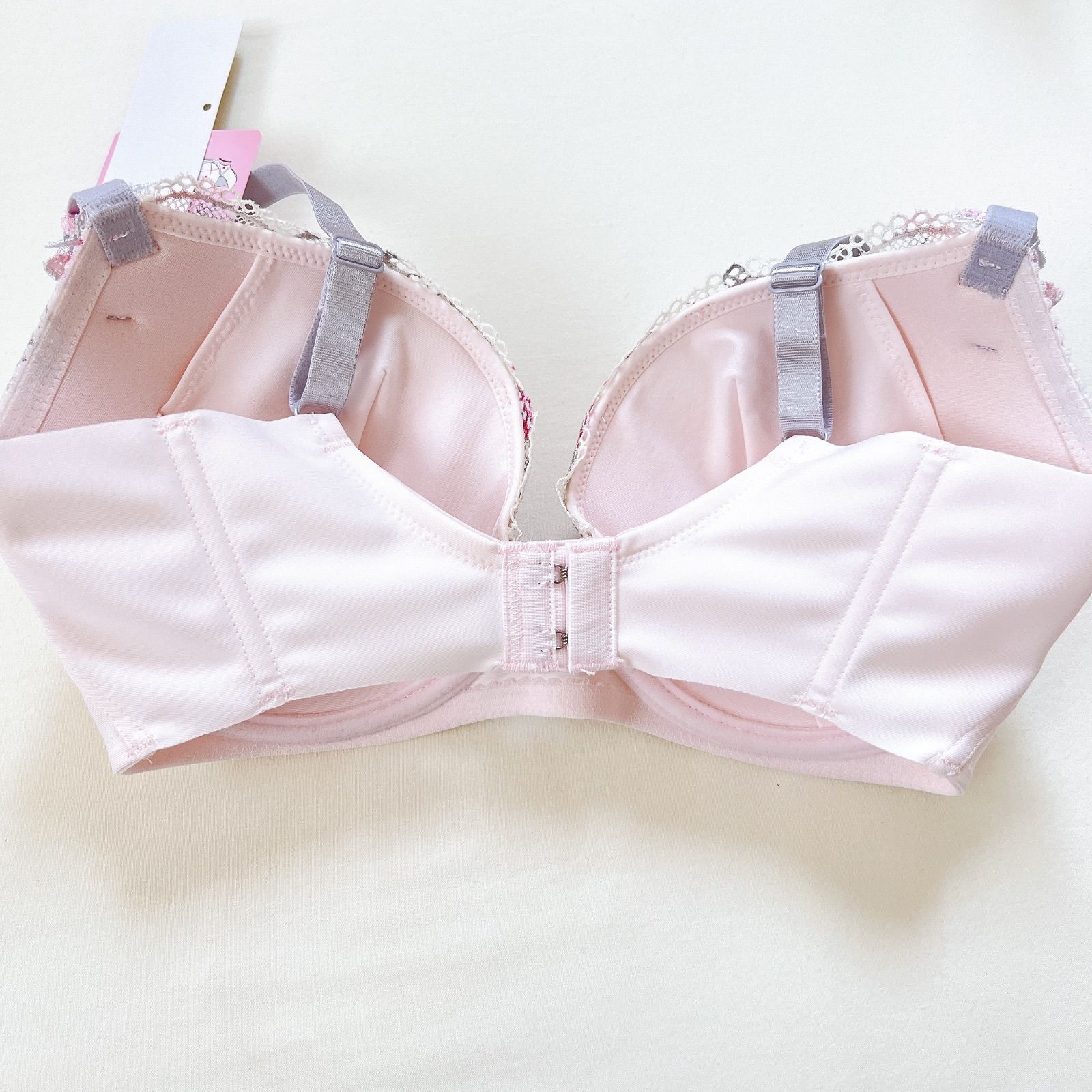 WACOAL ワコール《女神のヒミツ》ブラジャー&ショーツ セット WACOAL ワコール《女神のヒミツ》ブラジャー&ショーツ セット