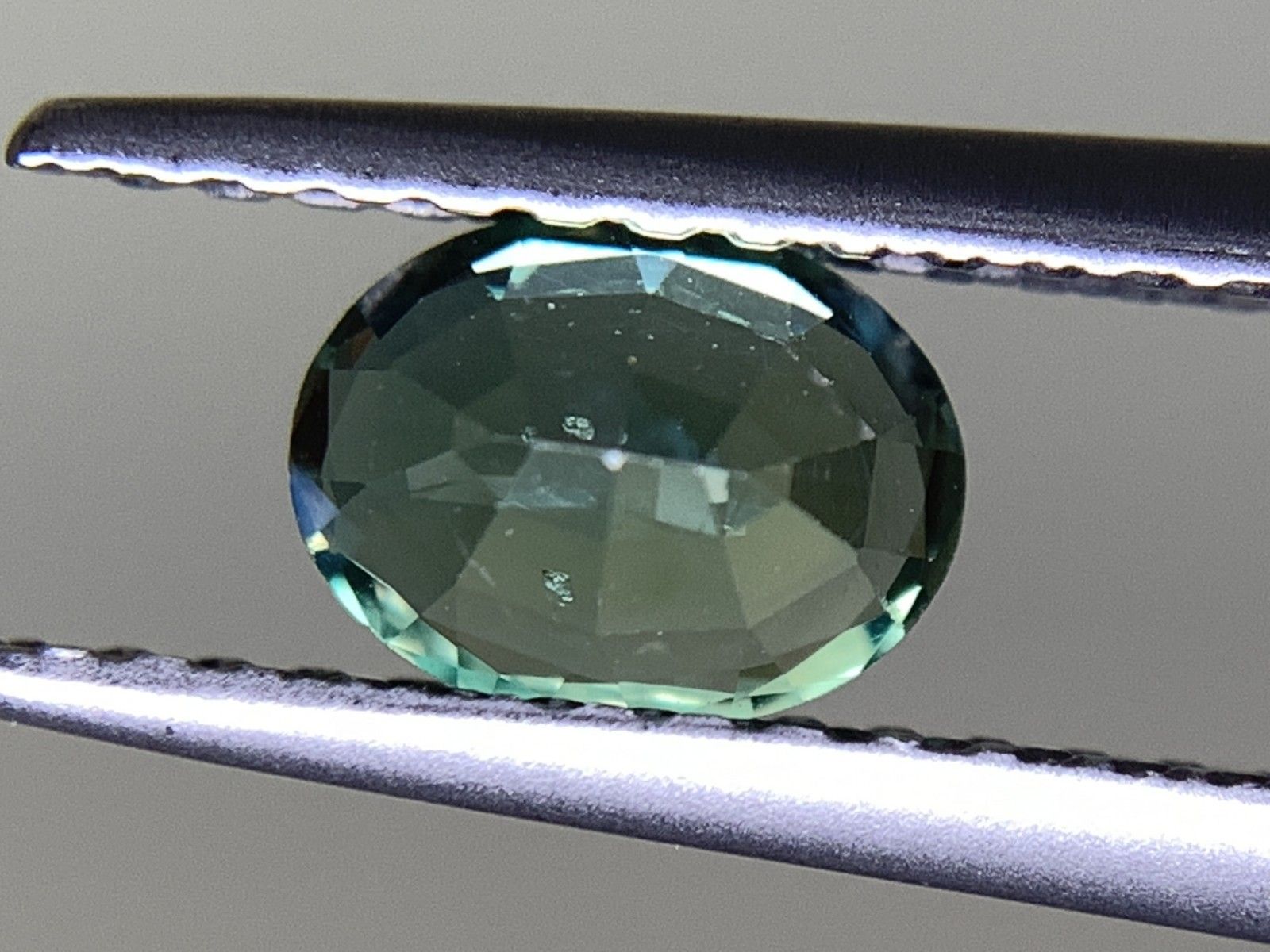 アレキサンドライト アレキサンドライト 0.507ct 中央宝石 アレキサンドライト アレキサンドライト 0.507ct 中央宝石