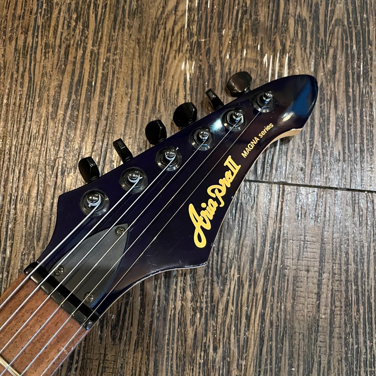 AriaproII Magna Series Electric Guitar エレキギター アリア