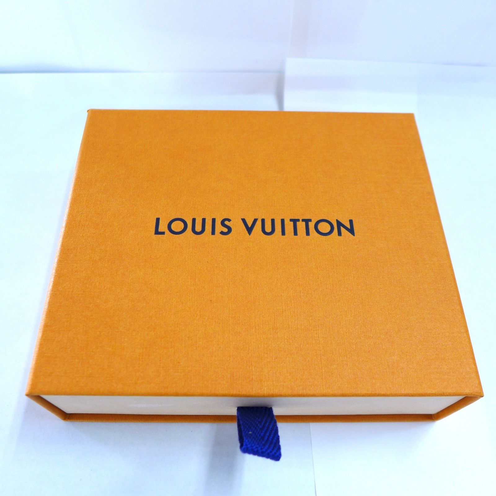 美品 ルイヴィトン アクセサリー入れ 巾着袋 空箱 4個セット ミニサイズ LOUIS VUITTON ルイヴィトン ボックス 空箱 / 巾着袋 4点セット