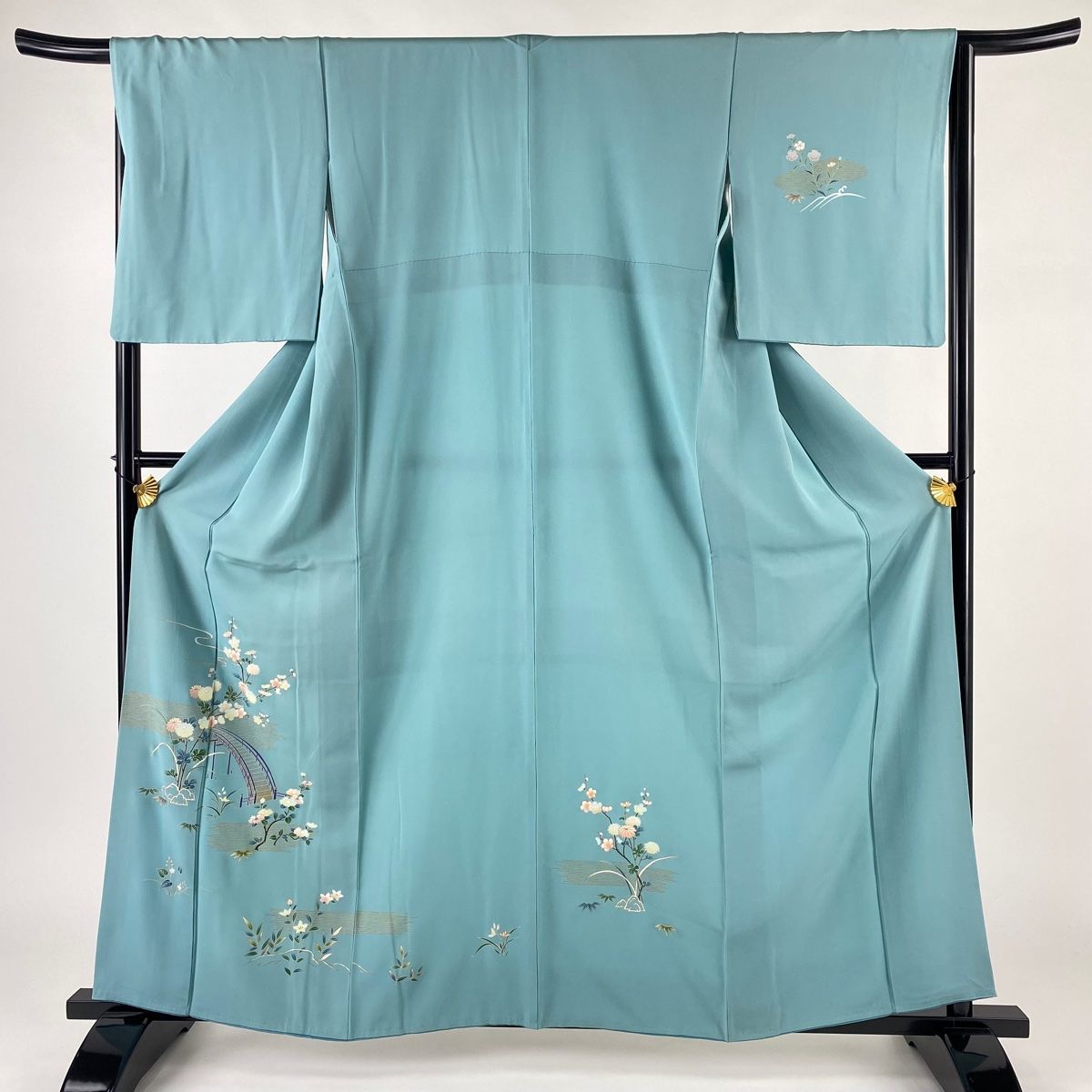 美品 牛首紬 柳色 ぼかし 身丈161.5cm 裄丈67cm 縫いの一つ紋 正絹 美品 牛首紬 柳色 ぼかし 身丈161.5cm 裄丈67cm 縫いの一つ紋