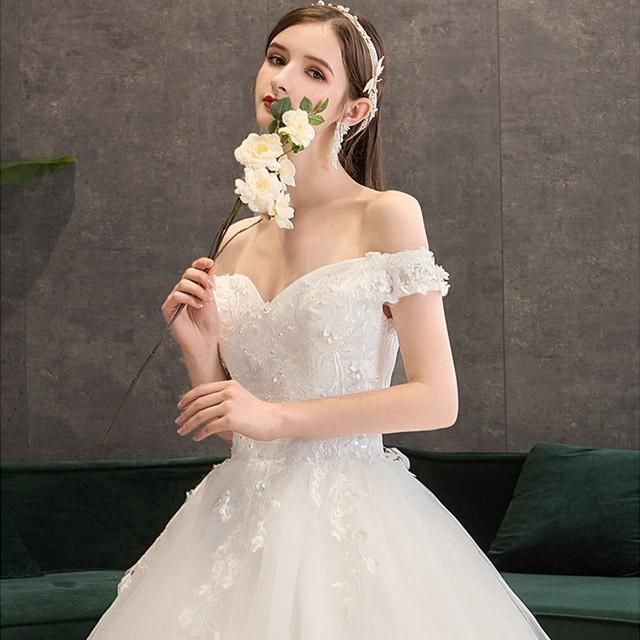 ウェディングドレス オフショルダー お洒落 ホワイトドレス 結婚