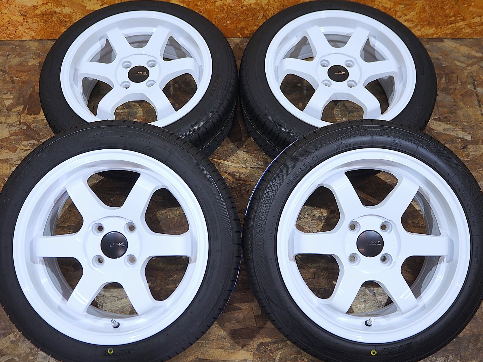 逆ゾリ 165 55R15 6.5J 38 4H100 トーヨータイヤ 人気 深リム 軽量 引っ張り タイヤホイールセット 1台分 アルト スペーシア ワゴンR ウェイク キャスト タント ムーヴ ミラ N-BOX デイズ ピクシス カスタム ホワイト