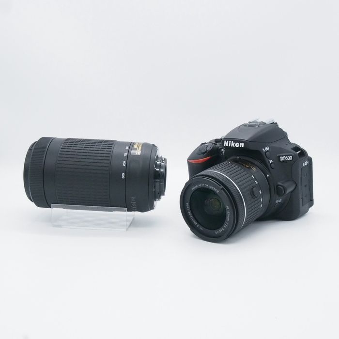 Nikon D60 ダブルズームキット Nikon デジタル一眼レフカメラ D60